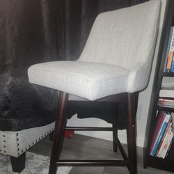 Bar Height Swivel Chair