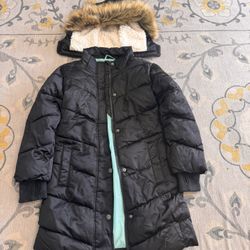 Girls Coat With Removable Fleece Lined Hood Size 6/6X