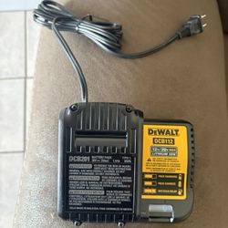 Pila Y Cargador Dewalt 