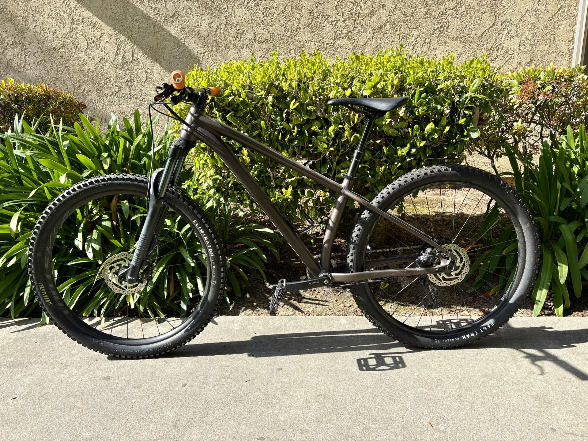 2022 specialized fuse mountain bike 27.5 inch