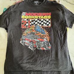 Men’s XL vintage thrifted graphic Design Tees