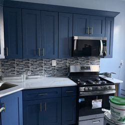 2025 Gas range stove & Over The Oven Microwave 