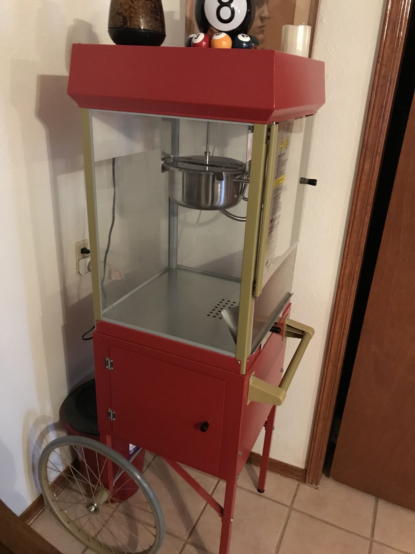 Popcorn machine