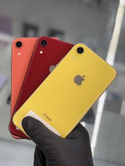 iPhone XR 64GB Factory Unlocked 