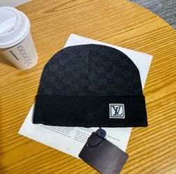 Black beanie
