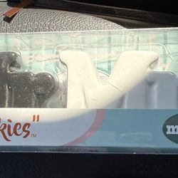 Lil’ Shakies “Mr & Mrs” salt and pepper shakers 