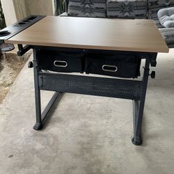 Art Table 