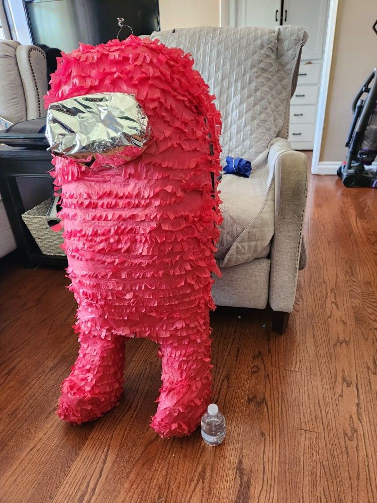 Piñata Among Us