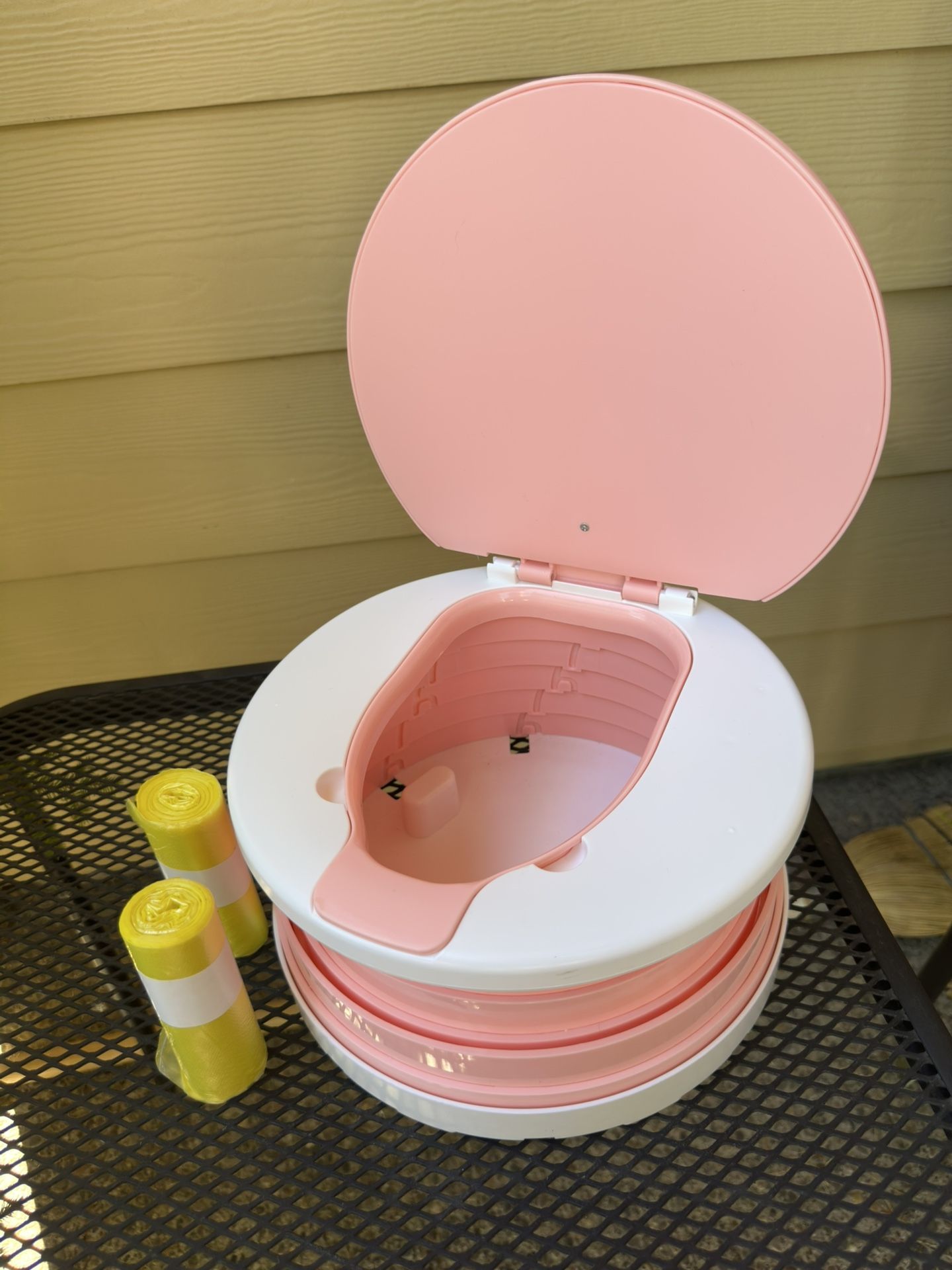Travel Potty for Toddler, Portable and Foldable Toilet