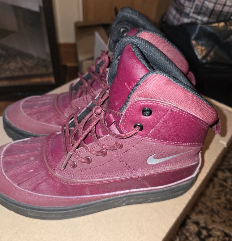 Nike Girls Winter Boots