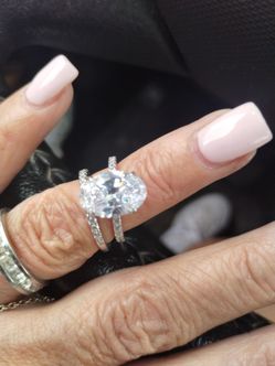 Moissanite 3-4 carat - sterling silver