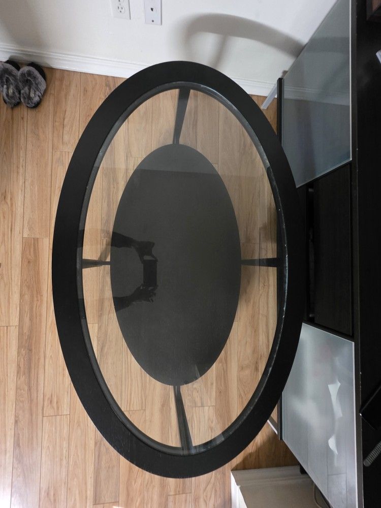 IKEA OVAL SHAPE COFFEE TABLE