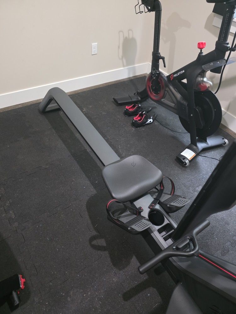 Like New Peloton Rower