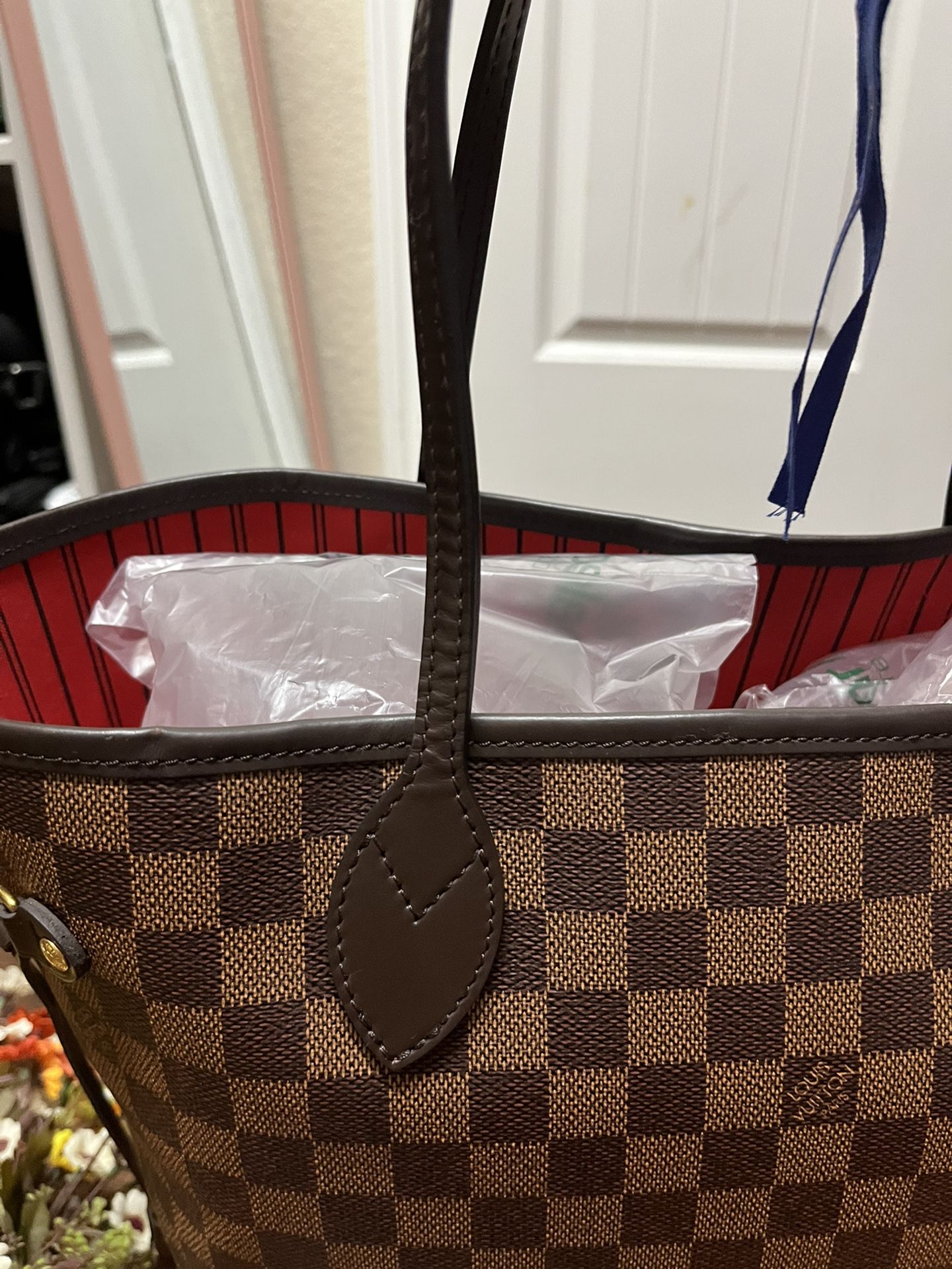 Louis Vuitton Neverfull GM Damier Ebene for Sale in Houston, TX - OfferUp