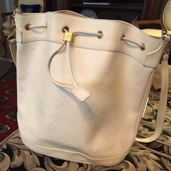 Gucci.   RARE White Vintage Bucket Bag Reduced