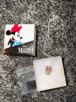 Minnie Mouse Green Necklace