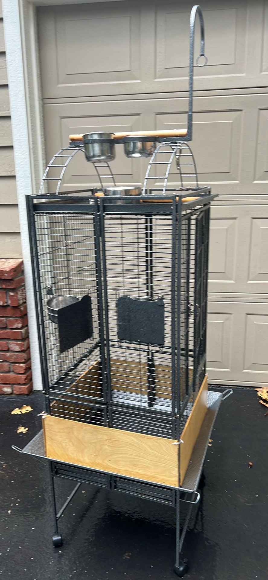 Birdcage for medium size bird 20 x 40