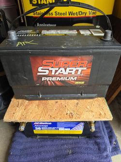 Super Start Premium top post battery