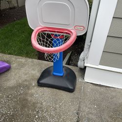 Little Tikes Basketball Hoop (adjustable)