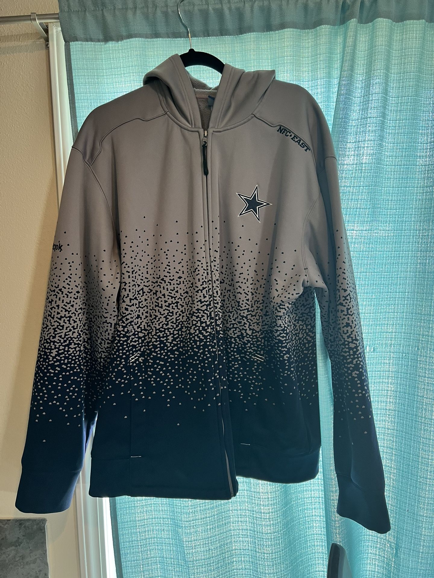 XL Rebook Dallas Cowboy Zip-Up
