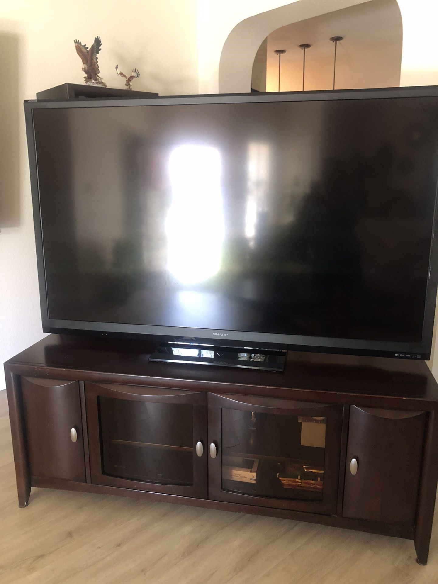 Television 72 Inch Sharp Aquos Black