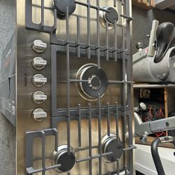 Bosch 36” 800 Series Cooktop Stainless Steel 