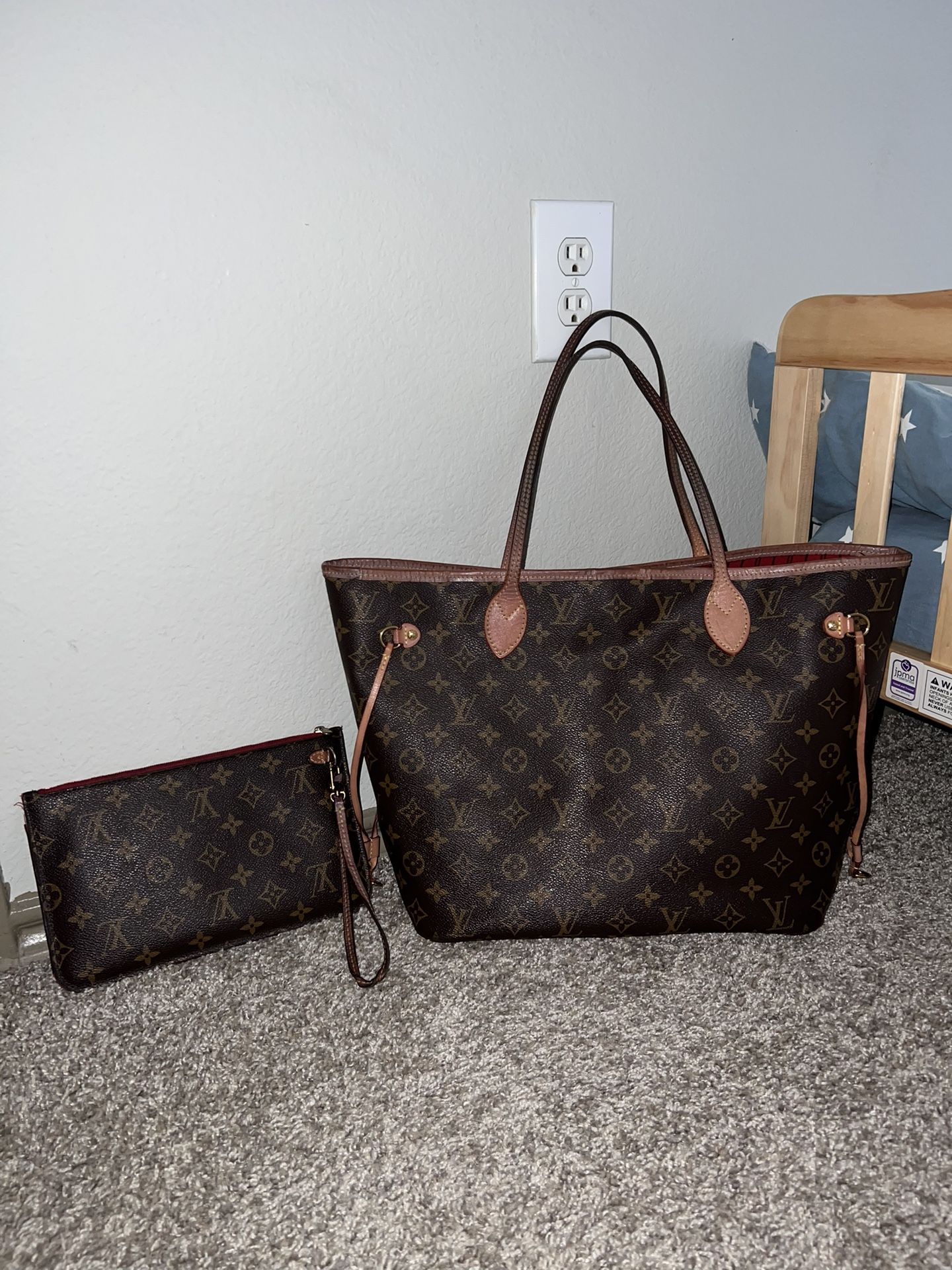 Louis Vuitton Neverfull Tote Bag + Wallet