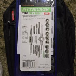 21 PC Tap & Die Set Brand New 