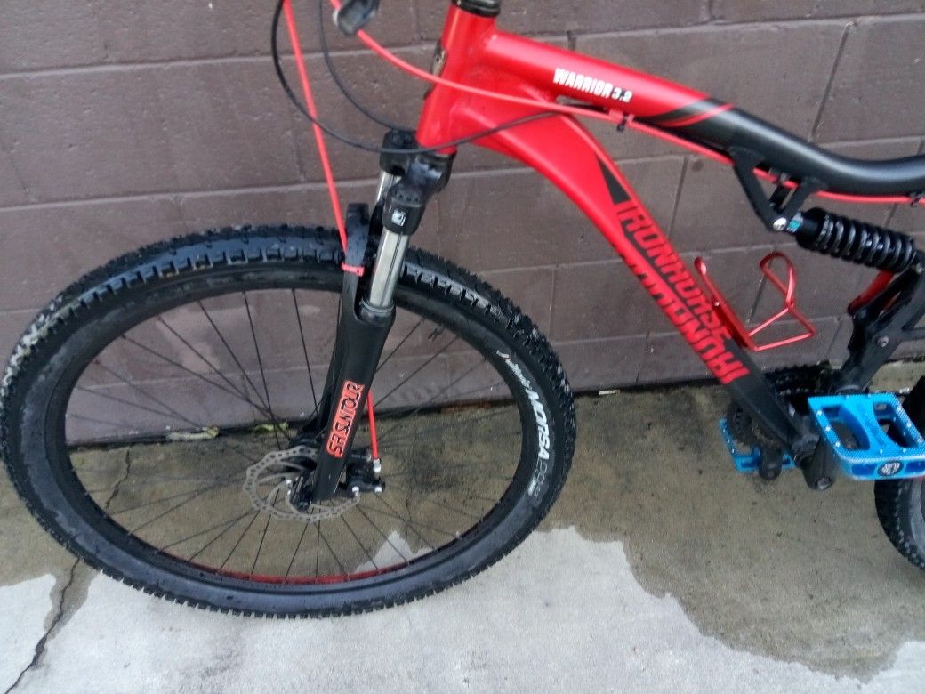 Warrior 3.2 deals mountain bike