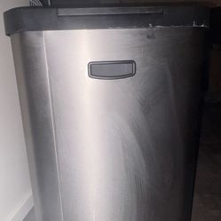 Silver Trash Bin (Big)
