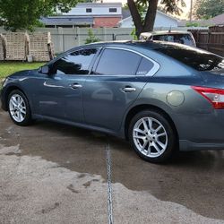 2010 Nissan Maxima