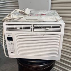 TCL 5,000 BTU White Window Air-Conditioner