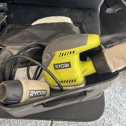 Ryobi CFS1503G Corded Electric Corner Cat Finish Sander 
