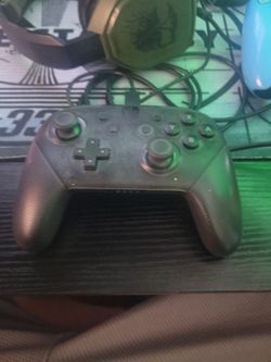 Nintendo Switch Pro Controller