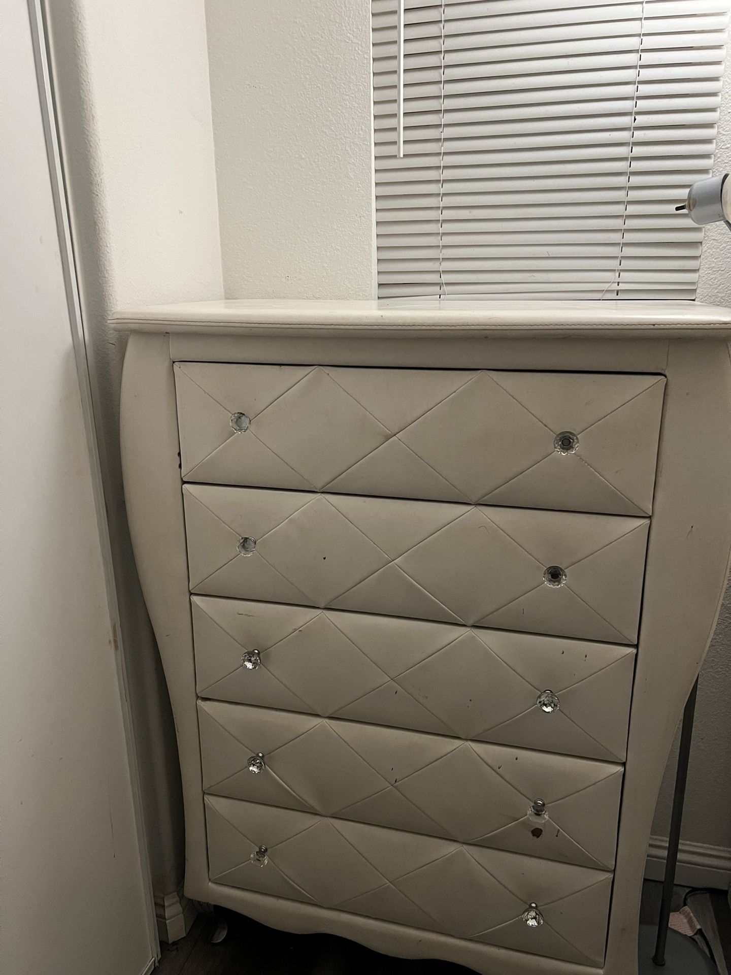 5 Drawer Dresser