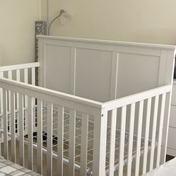 Crib 4-in-1