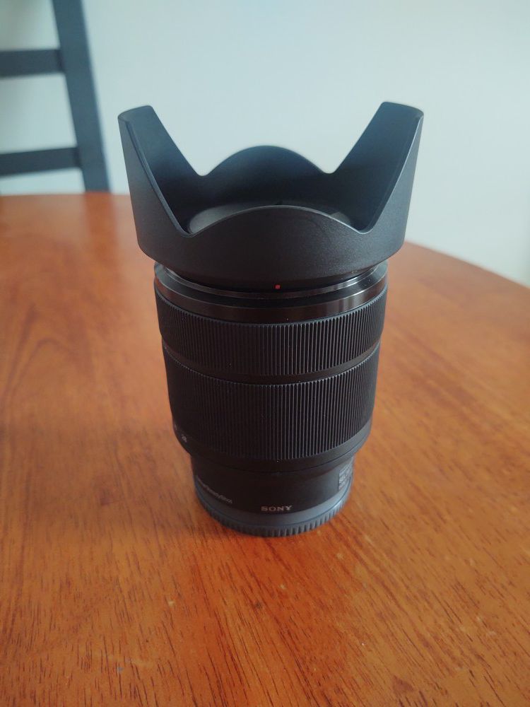 Sony 28-70mm f/3.5-5.6 odd FE AF e mount lens