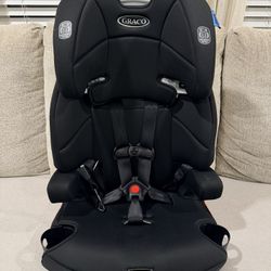 Graco Tranzitions 3-in-1 Harness Booster Car Seat