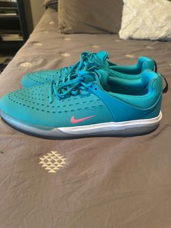 Nike SB Low-Top Skate Sneakers size 14
