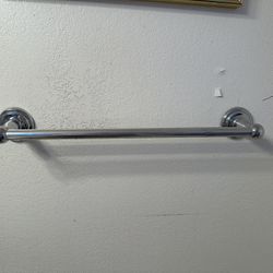 Chrome towel racks - 2 sizes + TP holder