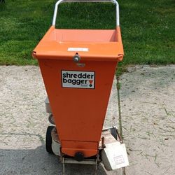 Sears Shredder Bagger for Sale in Cincinnati OH OfferUp