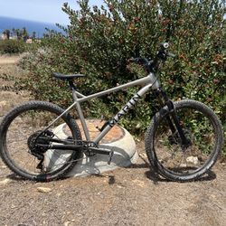Marin San Quentin 1 - Medium Mountain Bike 