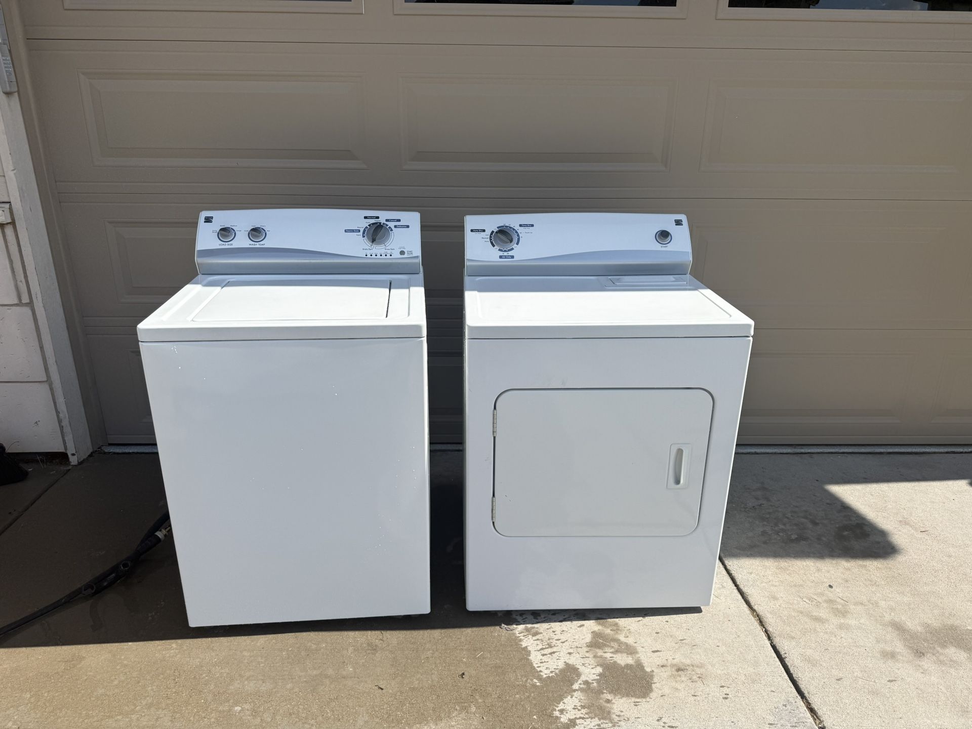 Kenmore Washer & Dryer Set – Clean & Reliable