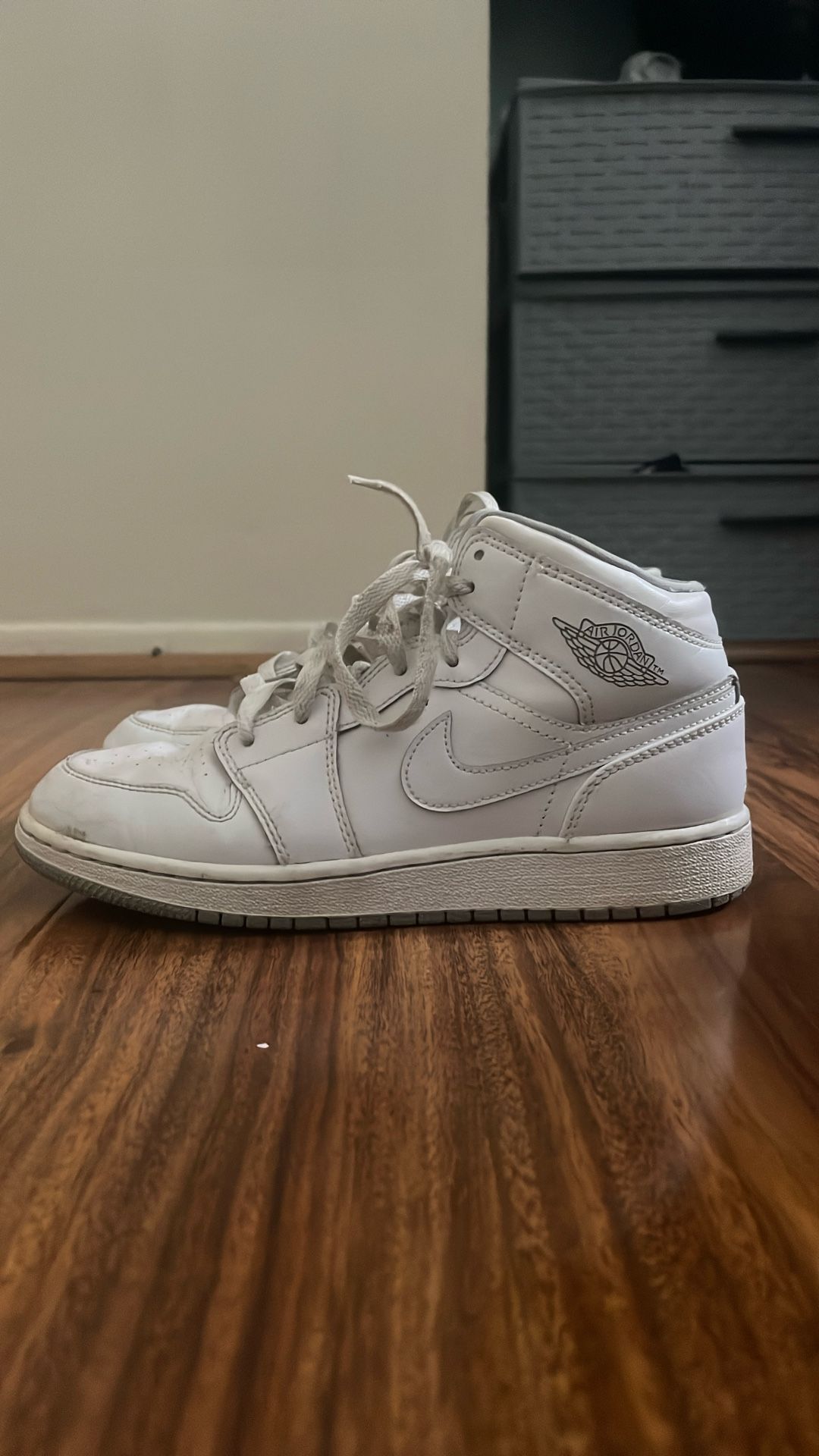 All White Jordan 1