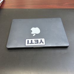 MacBook Pro 13” 