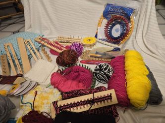Knitting loom and craft collection along with a clear plastic storage tote with a lid