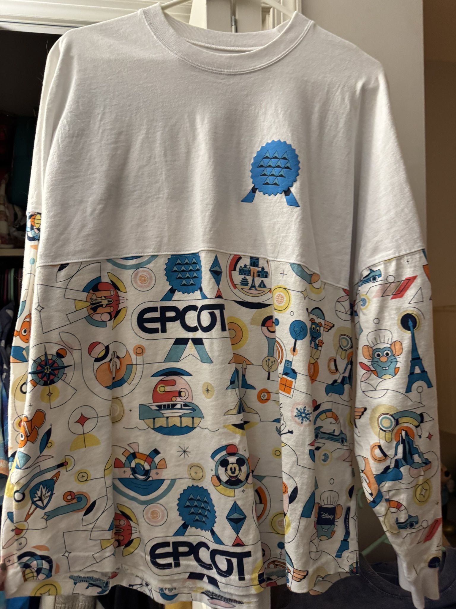 EPCOT Spirit jersey - Size L