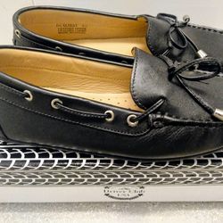 New Black Leather Lady's shoes Size 6.5