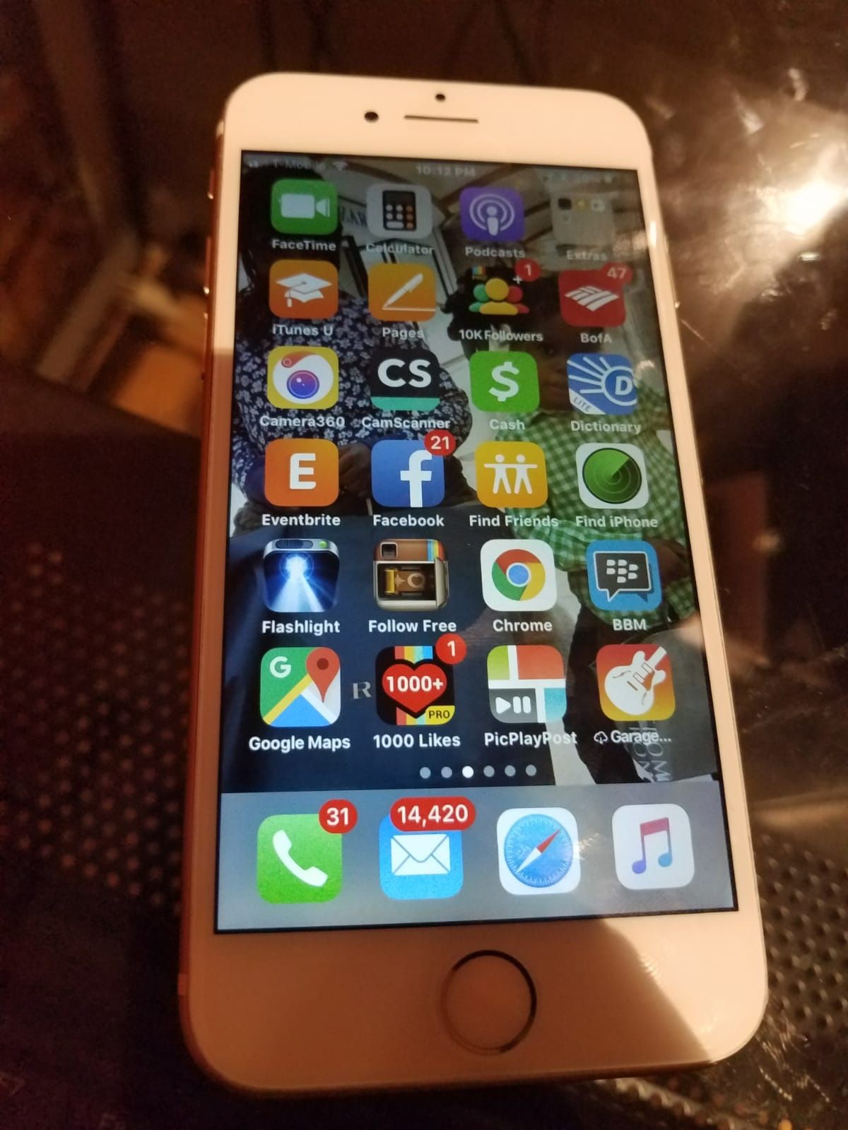 iPhone 7. Used like brand new gold color. $450. 128GB