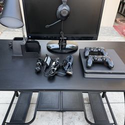 PS4 SLIM, 2 REMOTES, MONITOR, HEADSET, DESK LAMP & DESK BUNDLE